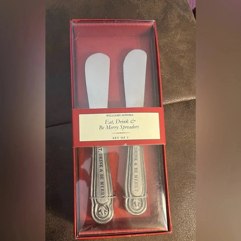 New In Box Brass " Eat,Drink & Be Merry" Williams-Sonoma Cheese Serving Set